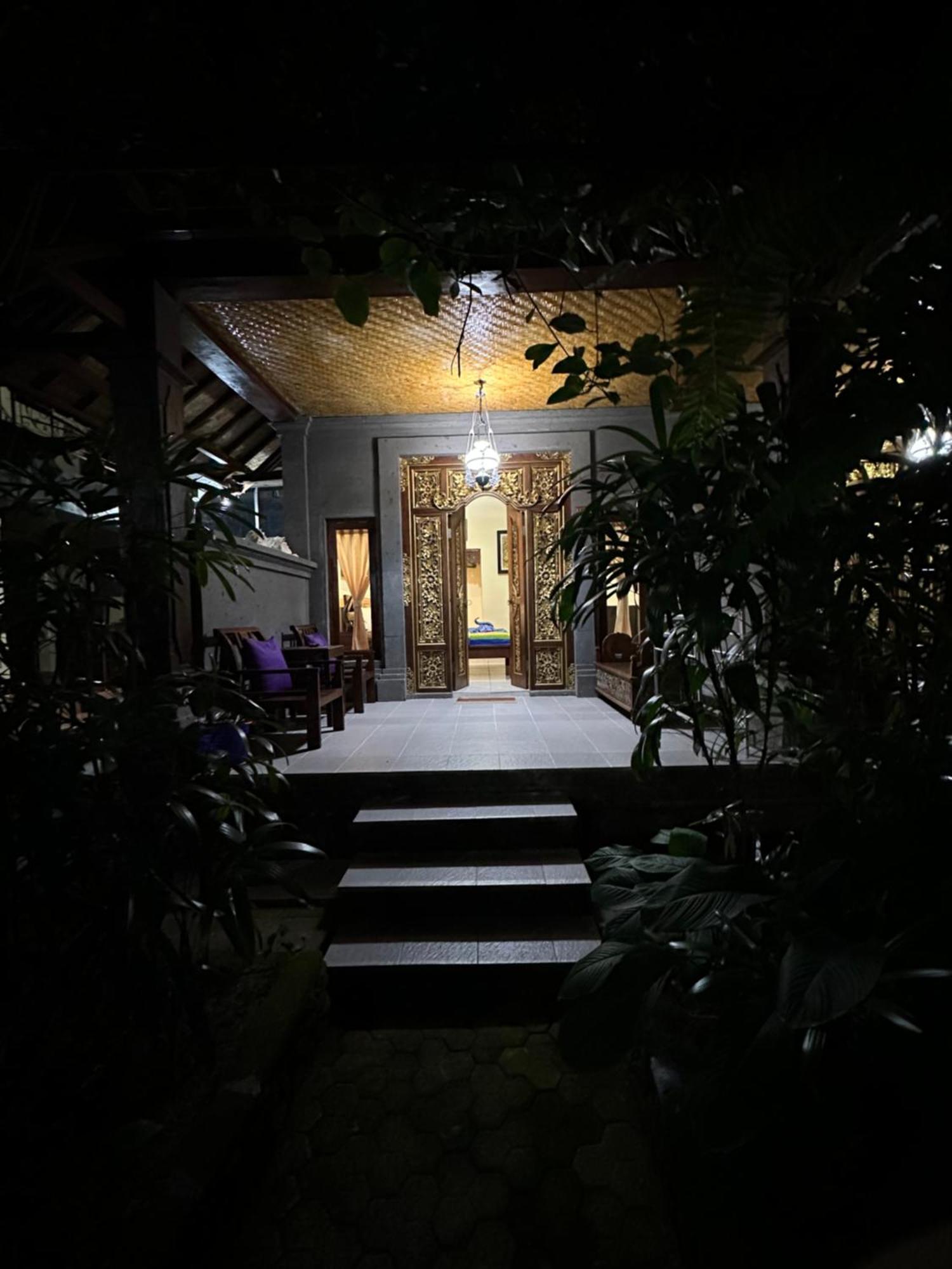 Nirvana Pension Ubud Exterior foto