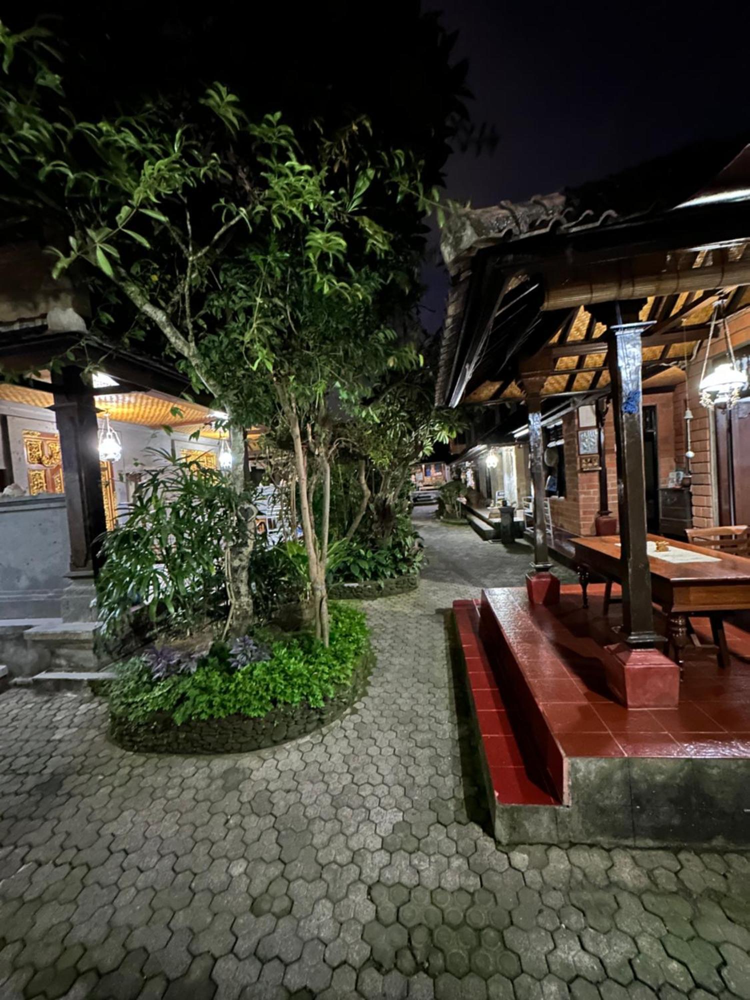 Nirvana Pension Ubud Exterior foto