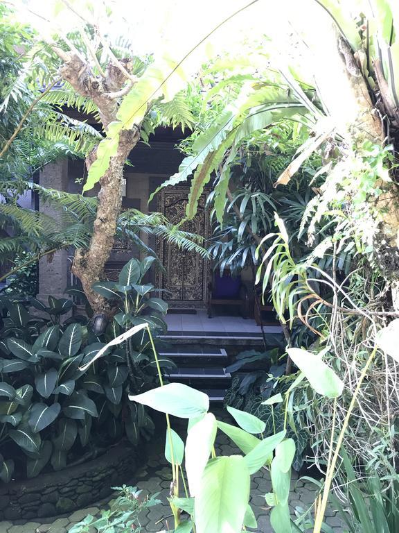 Nirvana Pension Ubud Exterior foto