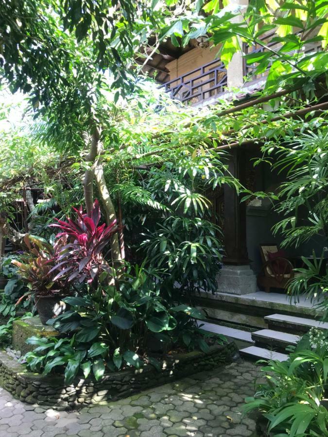Nirvana Pension Ubud Exterior foto